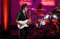 Jeff Beck – guitar-héro & faiseur de voyages – lundi 2 juillet 18